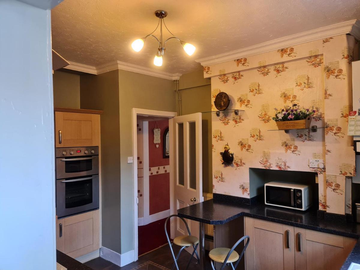 Villa 4Br Sea View Escape-Near Snowdonia& Coastal Trails Penmaen-mawr Exterior foto